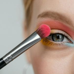 colorful eyeshadow